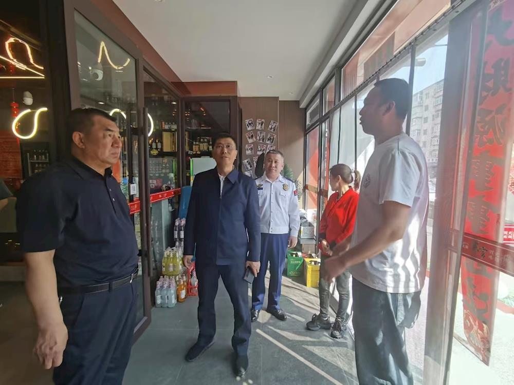 市委市政府第五督导组到明山区督导检查人员密集场所等消防安全工作